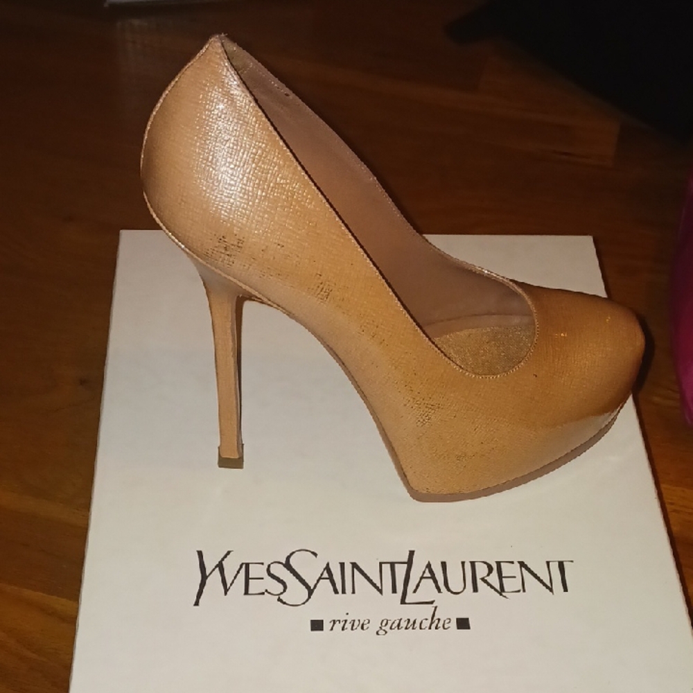 Authentic Yves Saint Laurent Tan Stiletto